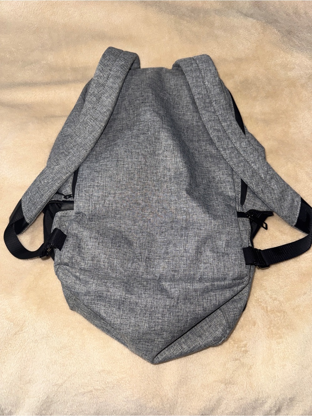 Lululemon Backpack - Picture 5 of 8
